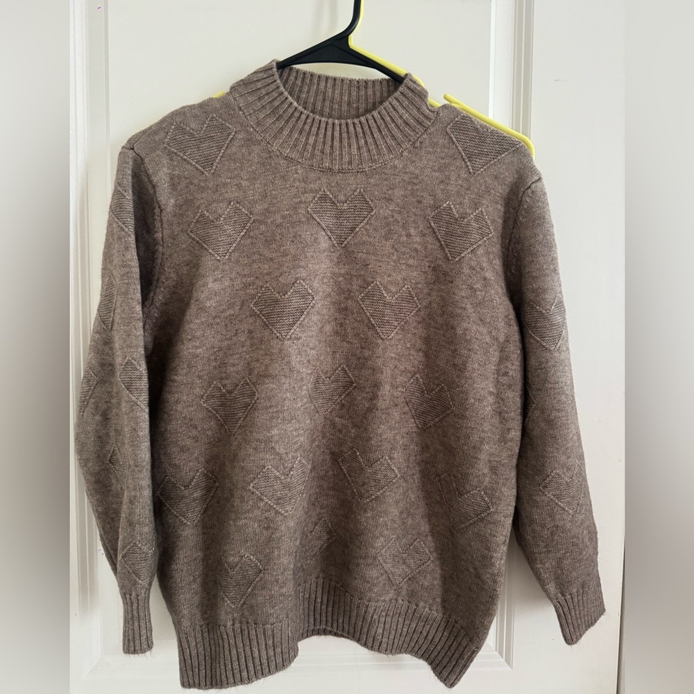 Gray heart Sweater